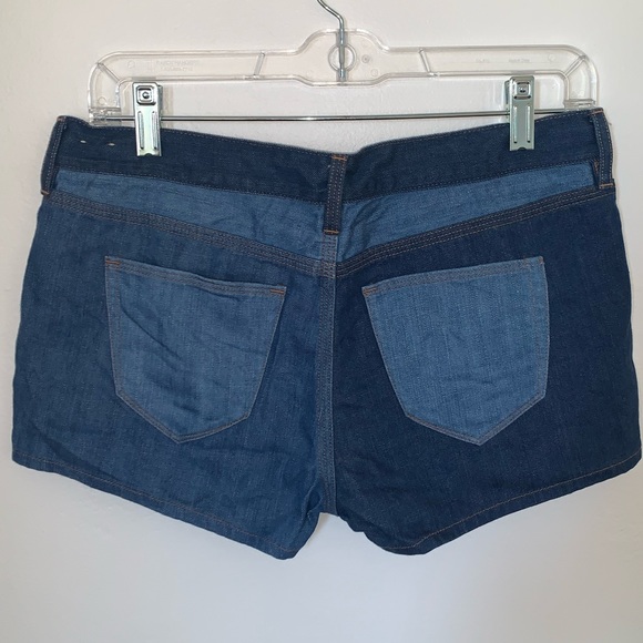 Madewell blue short .Size 26 .With different blue tones .Gorgeous ❤️❤️❤️❤️❤️❤️❤️ - Picture 4 of 7